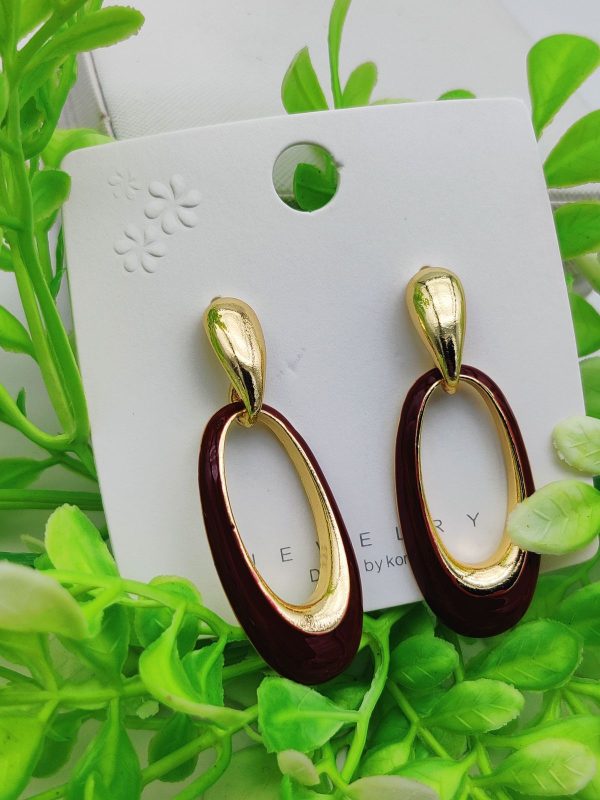 Gold-Plated Oval Drop Earrings – Timeless Elegance for Every Occasion