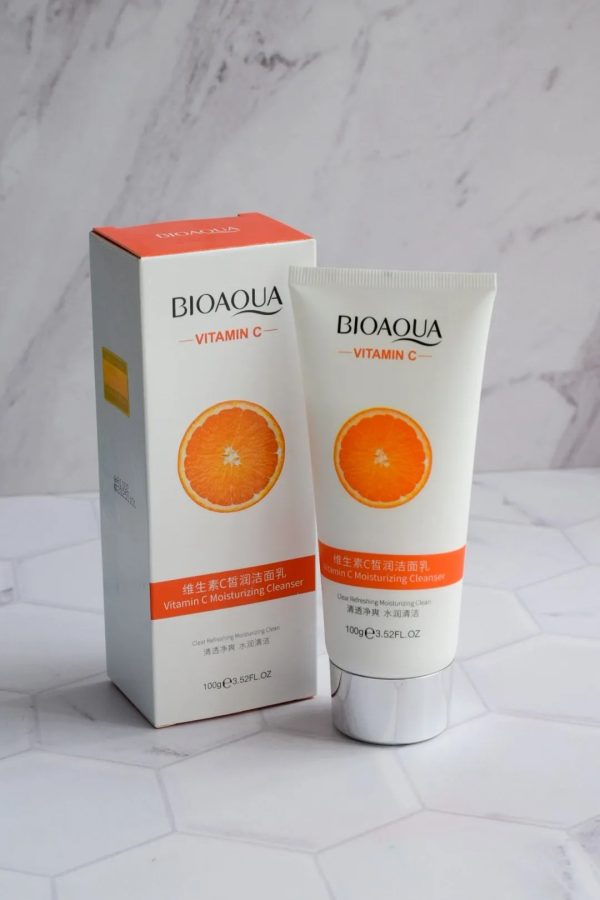 Bioaqua Vitamin C Moisturizing Cleanser – Deep Cleansing & Rejuvenation (100g)